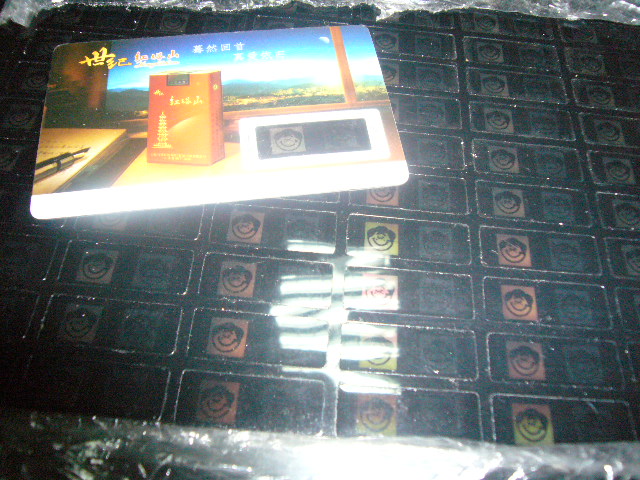 ���±�ɫƬ�����¿������鿨��ѹ�� 