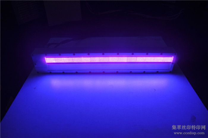 UV-LEDԴ30020BL